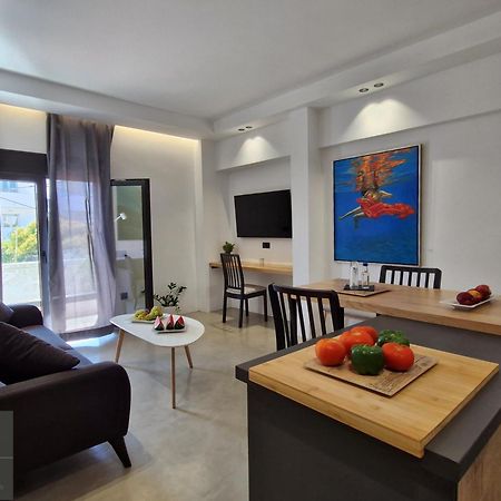 10 Apart Boutique Apartments คอสทาวน์ ภายนอก รูปภาพ