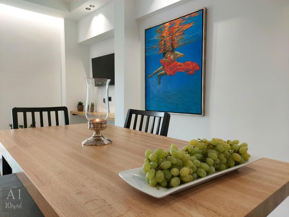 10 Apart Boutique Apartments คอสทาวน์ ภายนอก รูปภาพ